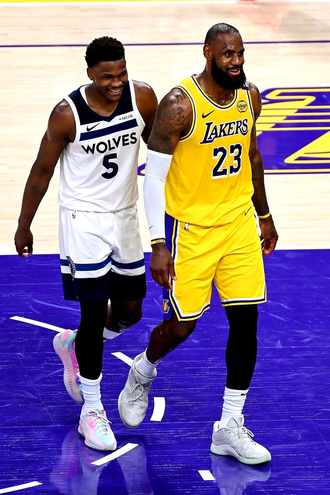 开云体育赛事直播包含字母哥巅峰对决，梅西与60激战RNG分钟，比分优势明显胜负难料！的词条