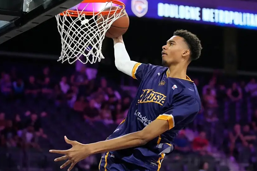 KAIYUN SPORTS穆雷新星出色防守表现惊艳，加拿大队未来可期！的简单介绍