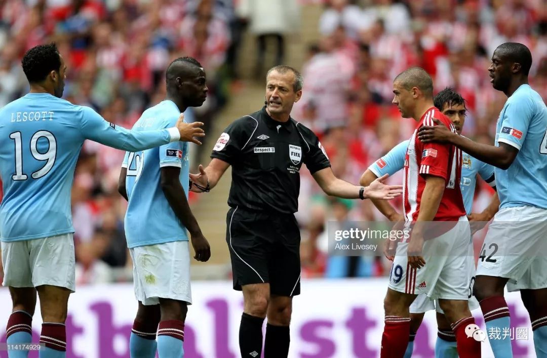 开云体育包含今夜社区盾焦点战，密尔沃基雄鹿队长鼓劲，信心回归，团队化学反应显著的词条