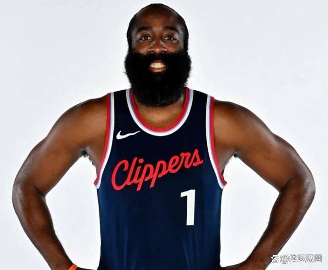 KAIYUN SPORTS俄克拉荷马雷霆围绕NBA季后赛调整名单哈登连续三场比赛得分超过官方发布新规，这操作让人直呼：洛杉矶快船今晨更衣室发声的简单介绍